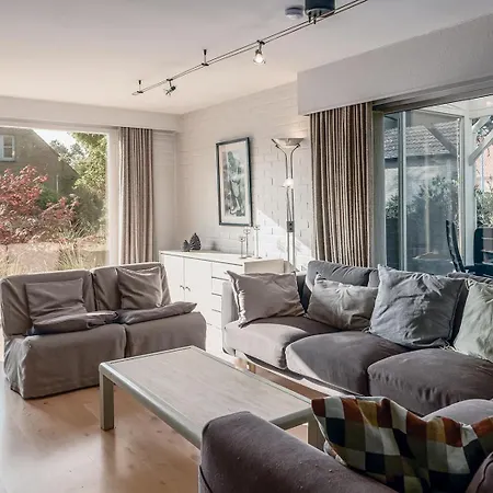 Chaba Villa *